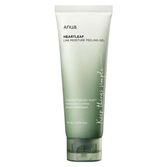 Freigestellte Produktaufnahme: grüne Tube des Peeling-Gels mit weißem Verlauf und weißer Schrift.